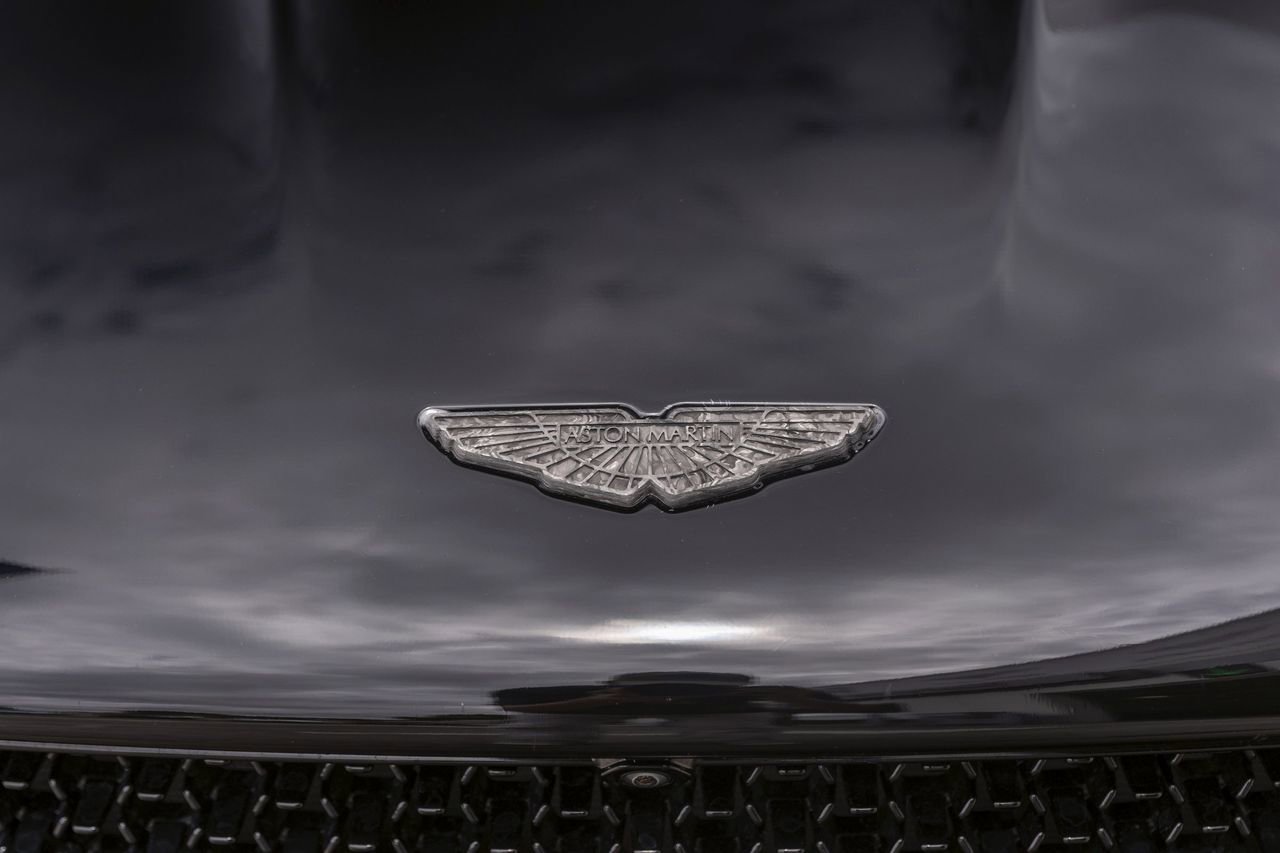 Used 2019 Aston Martin DBS Superleggera image 16