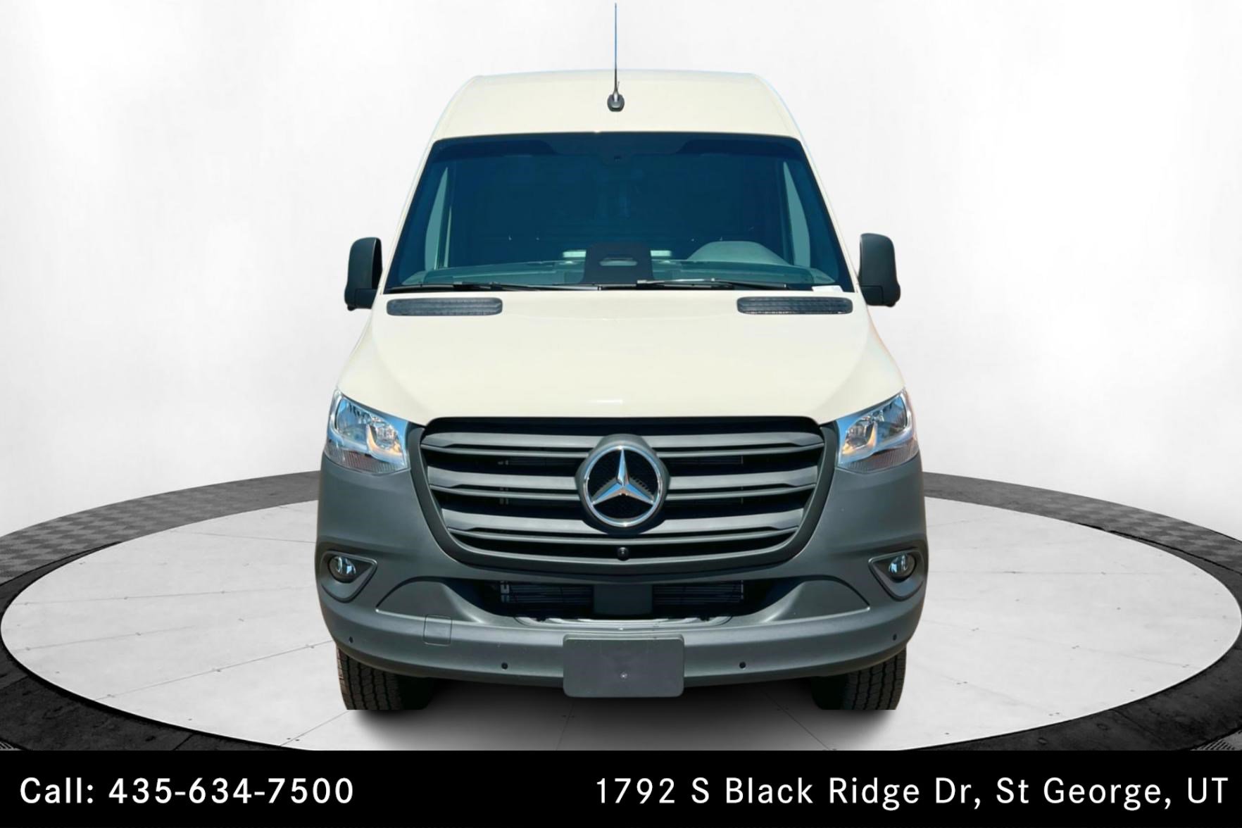 Used 2025 Mercedes-Benz Sprinter 2500 image 8
