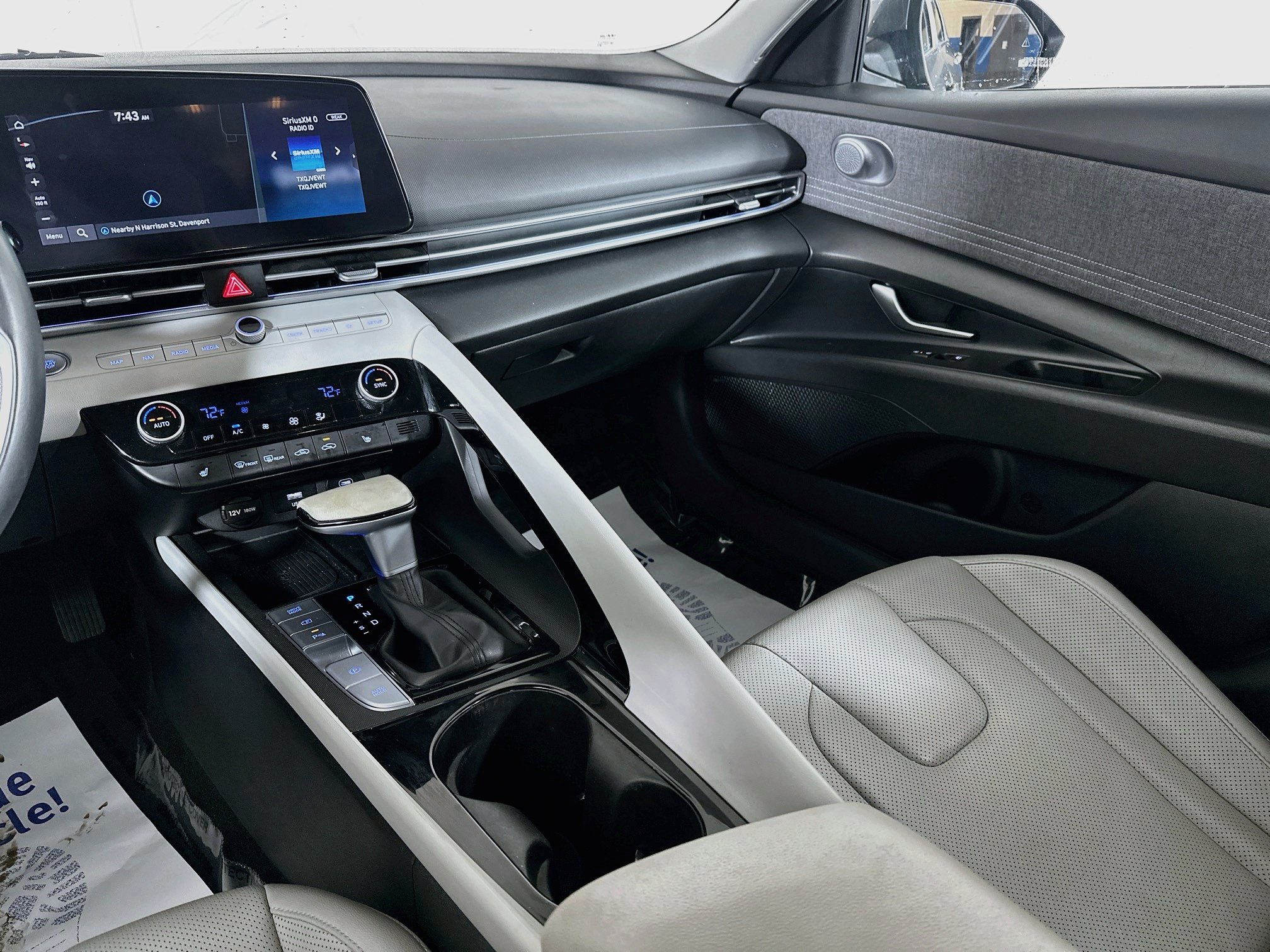 Certified 2024 Hyundai Elantra Limited FWD image 24