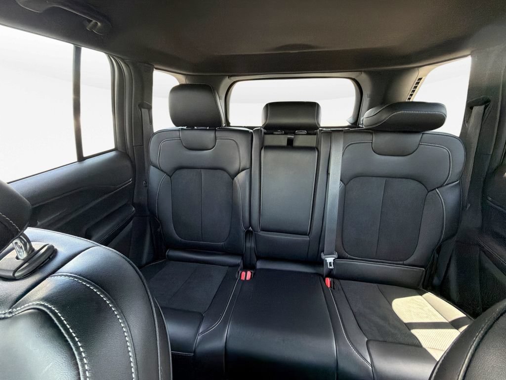 Certified 2025 Jeep Grand Cherokee Altitude RWD image 26