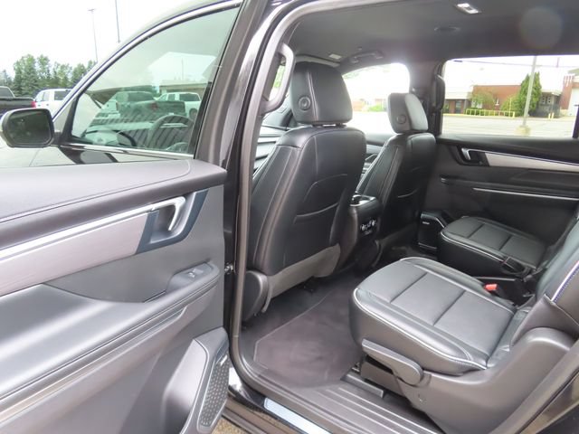 Used 2026 Buick Enclave Preferred AWD/4WD image 19