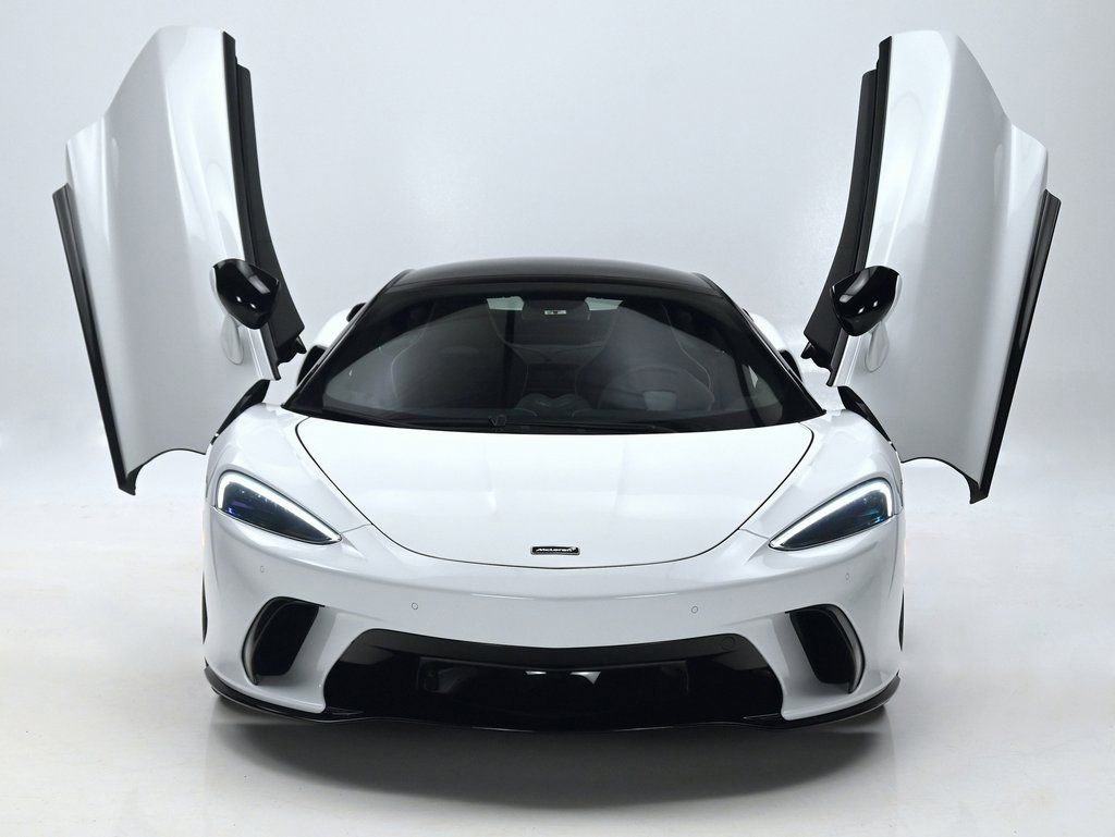 Used 2025 McLaren GTS RWD image 8