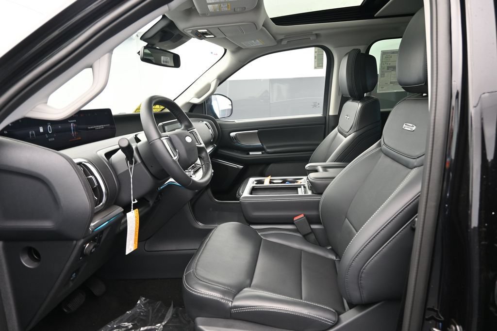 New 2027 Ford Expedition Platinum w/ Driver's Package AWD/4WD image 14