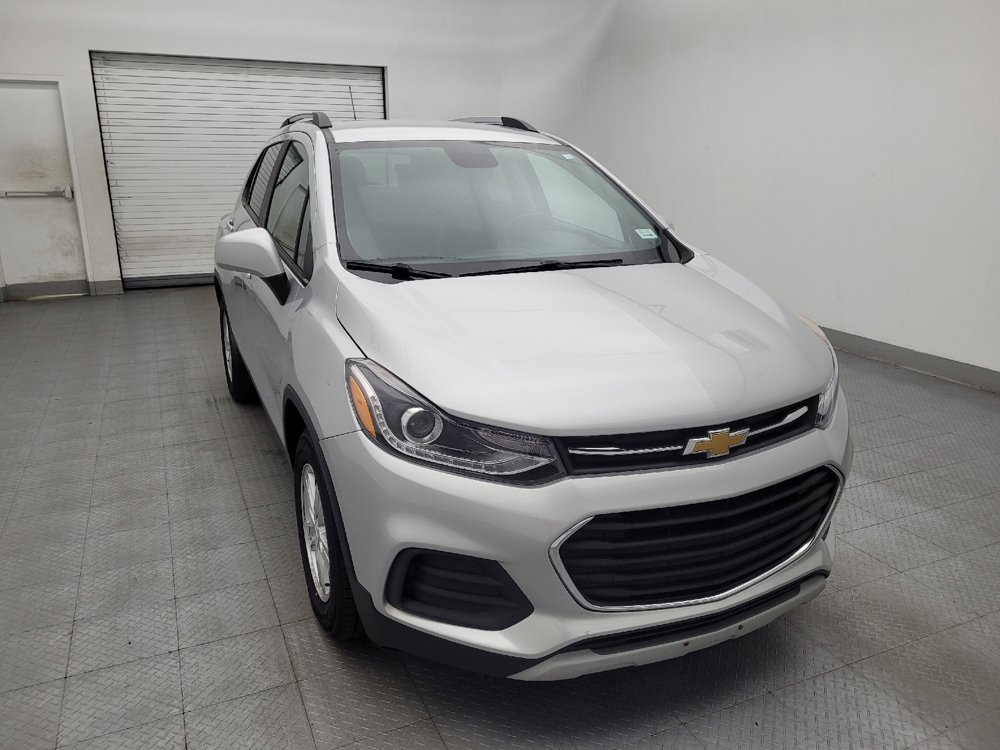 Used 2021 Chevrolet Trax LT FWD image 14