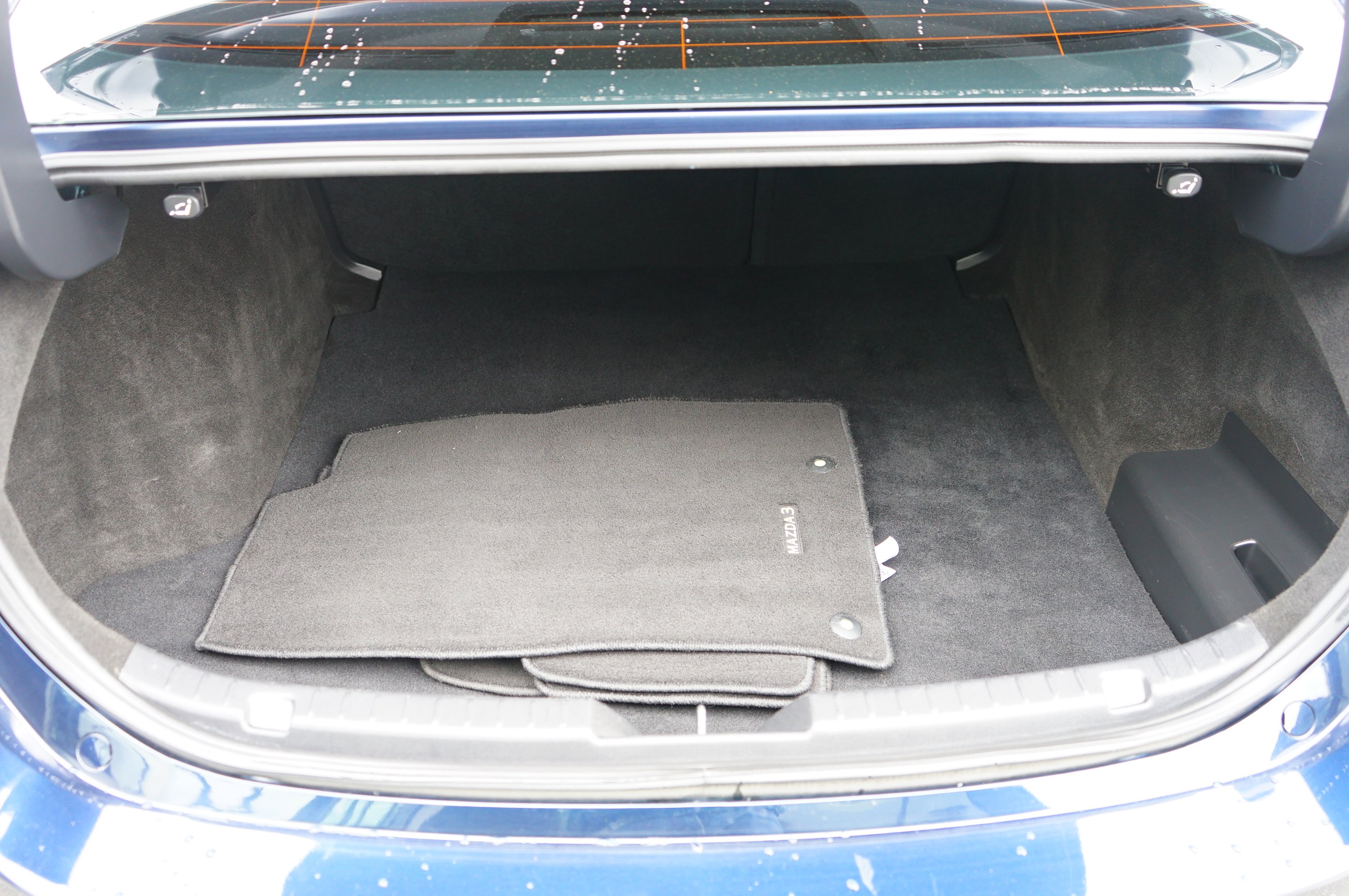 Used 2021 MAZDA MAZDA3 s image 13