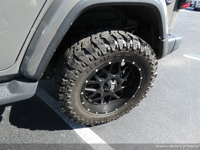 Used 2020 Jeep Wrangler Unlimited Sahara AWD/4WD image 19