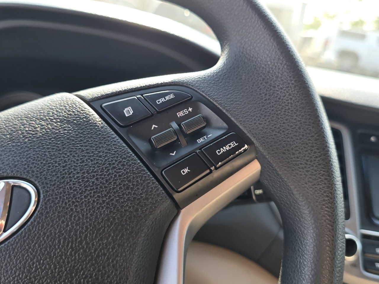 Used 2018 Hyundai Tucson SE w/ Cargo Package AWD/4WD image 23