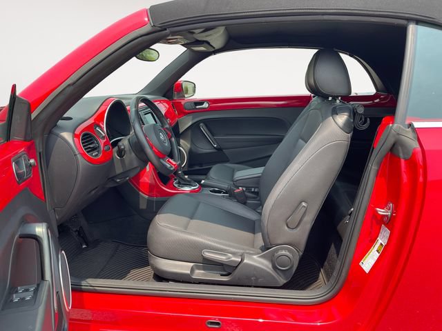 Used 2019 Volkswagen Beetle 2.0T FWD image 9