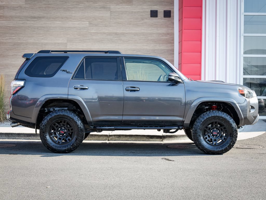 Used 2019 Toyota 4Runner TRD Off-Road Premium w/ Wilderness Package AWD/4WD image 2