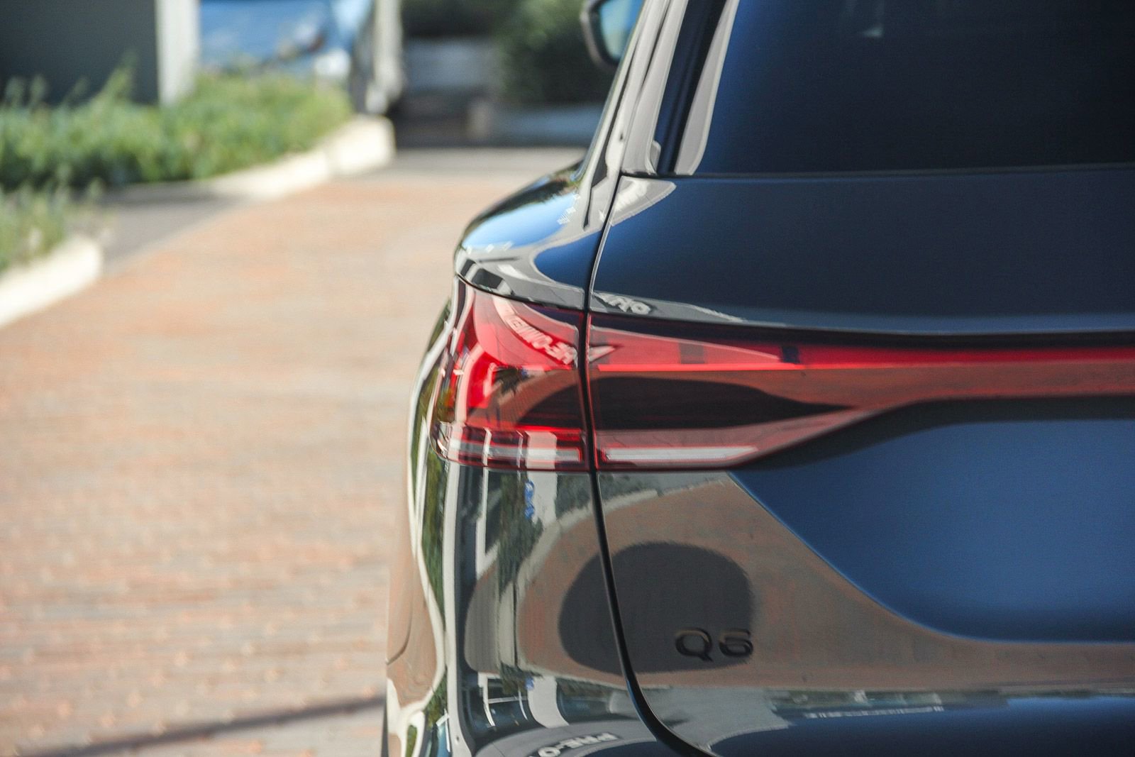 Certified 2025 Audi Q6 e-tron Premium Plus w/ Premium Plus image 8