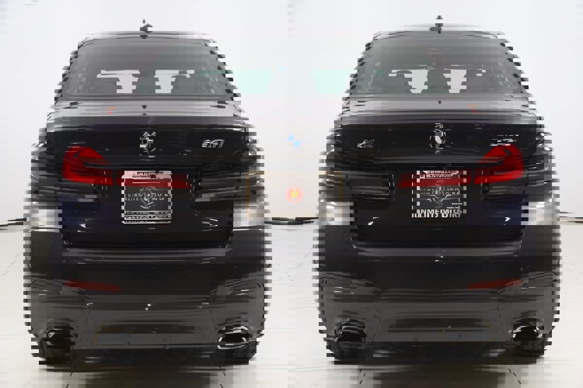 Used 2023 BMW 540i xDrive w/ M Sport Package image 53