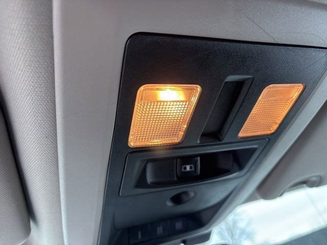 Used 2017 RAM 1500 Classic SLT w/ SLT Plus D←cor Group image 30