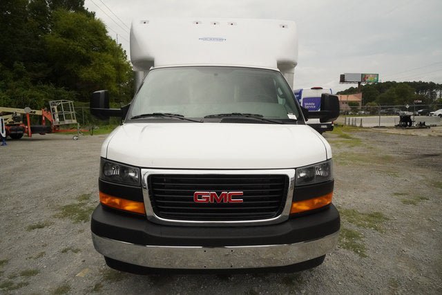 New 2025 GMC Savana 3500 w/ Power Convenience Package RWD image 8
