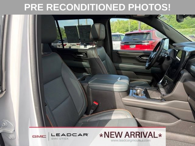 Used 2025 GMC Yukon AT4 AWD/4WD image 11
