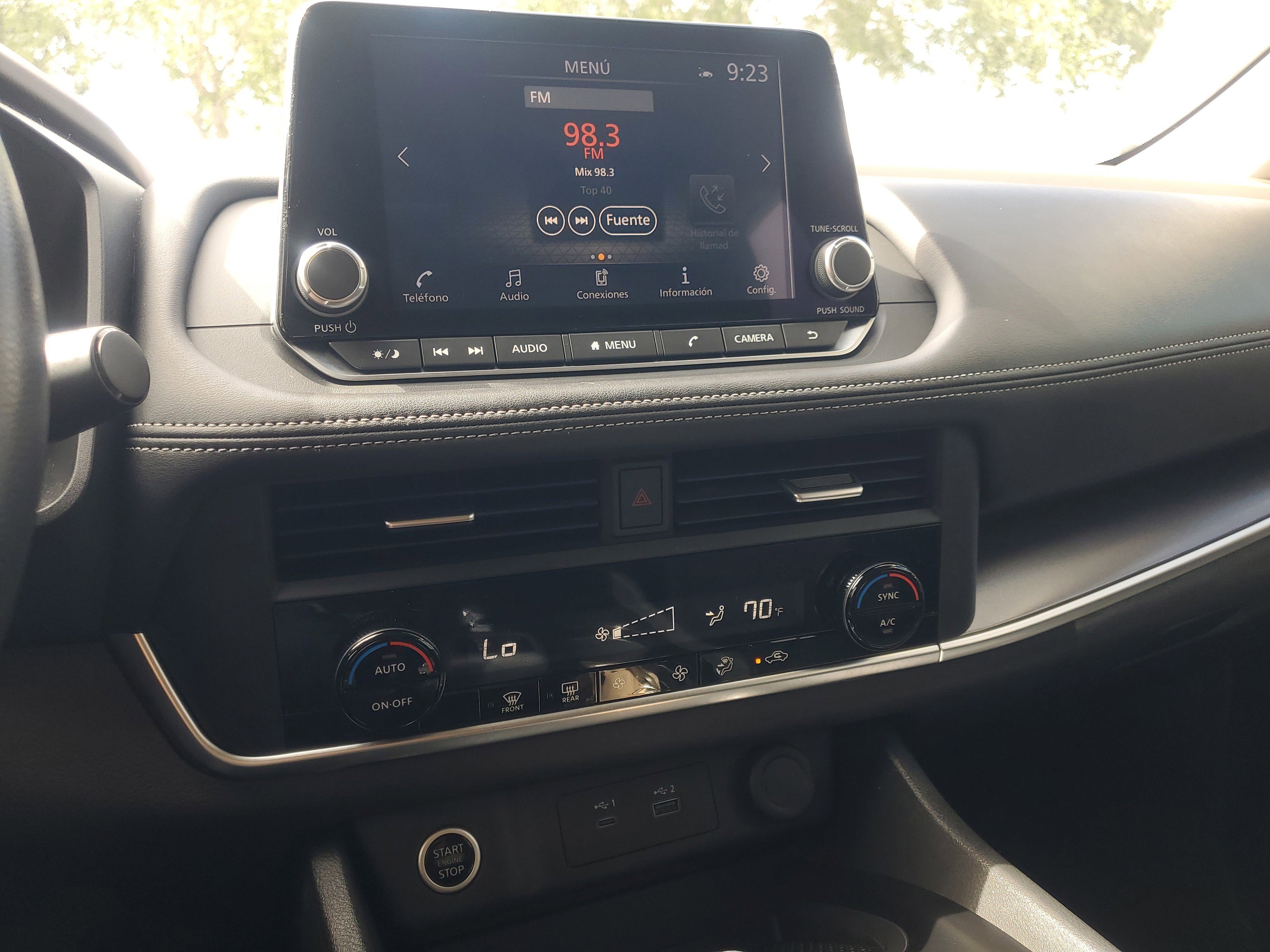 Used 2023 Nissan Rogue SV FWD image 25
