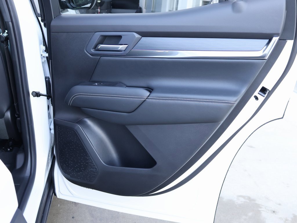 New 2026 GMC Terrain Elevation w/ Elevation Premium Package image 31