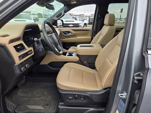 Used 2024 Chevrolet Tahoe Premier w/ Premium Package image 11