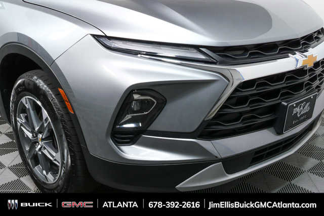Used 2025 Chevrolet Blazer LT image 34
