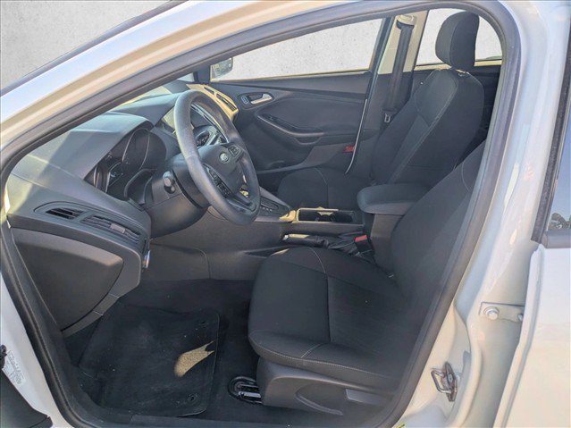 Used 2018 Ford Focus SEL FWD image 14