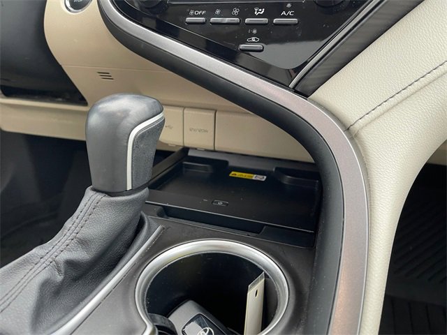 Used 2024 Toyota Camry XLE w/ Navigation Package image 29