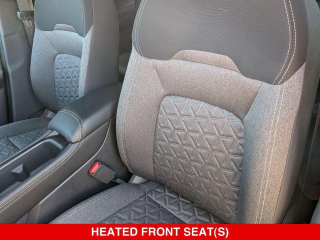 Certified 2025 Nissan Kicks SV w/ SV Premium Package AWD/4WD image 16