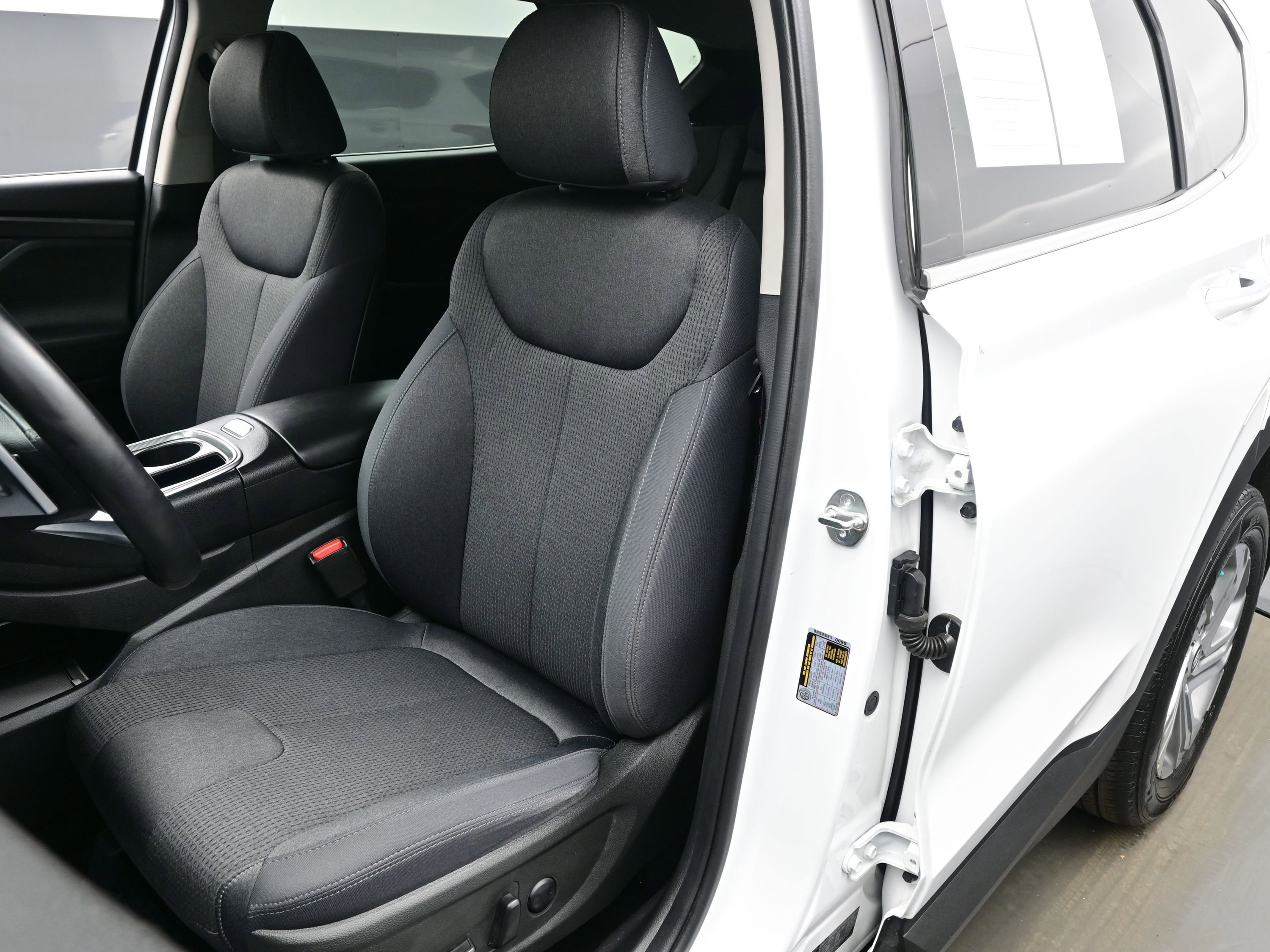 Used 2023 Hyundai Santa Fe SEL image 12