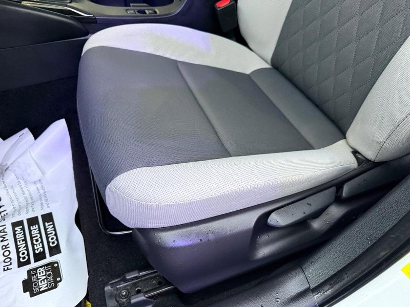 Used 2023 Toyota Corolla LE w/ LE Premium Package image 17