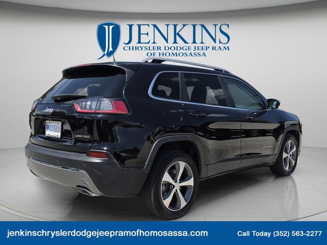 Used 2021 Jeep Cherokee Limited w/ Elite Package FWD image 3