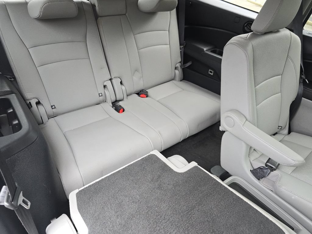Used 2019 Honda Pilot Elite image 21