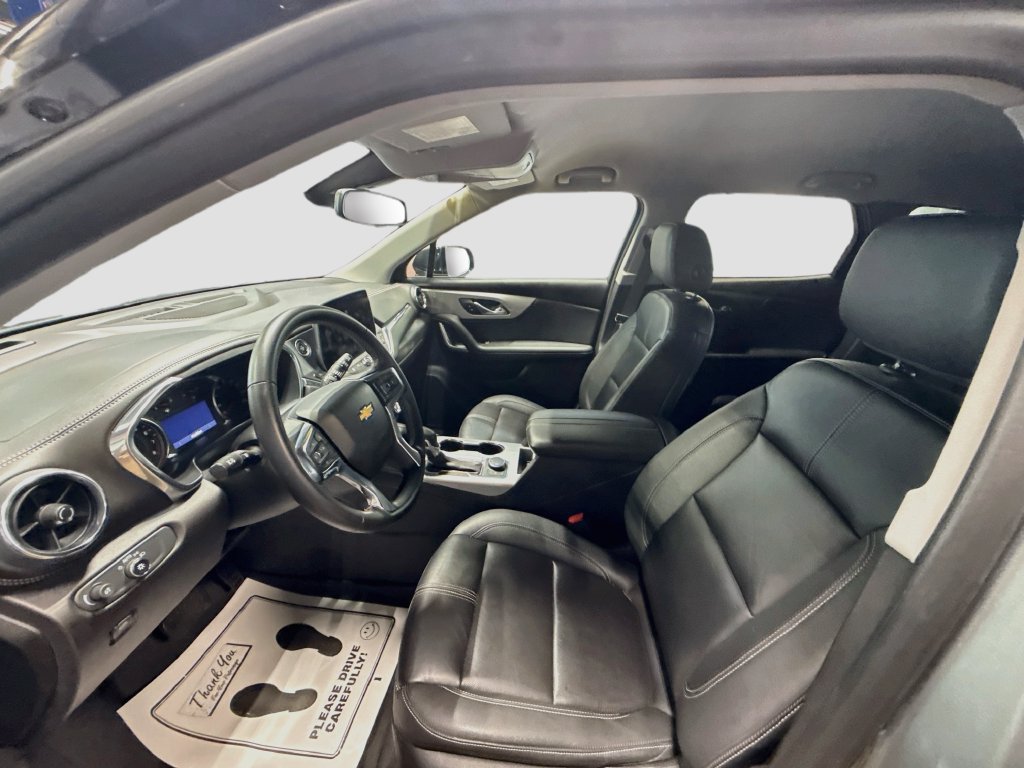 Used 2023 Chevrolet Blazer LT w/ Midnight/Sport Edition FWD image 19