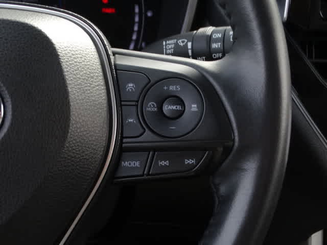 Certified 2023 Toyota Corolla Cross XLE image 37