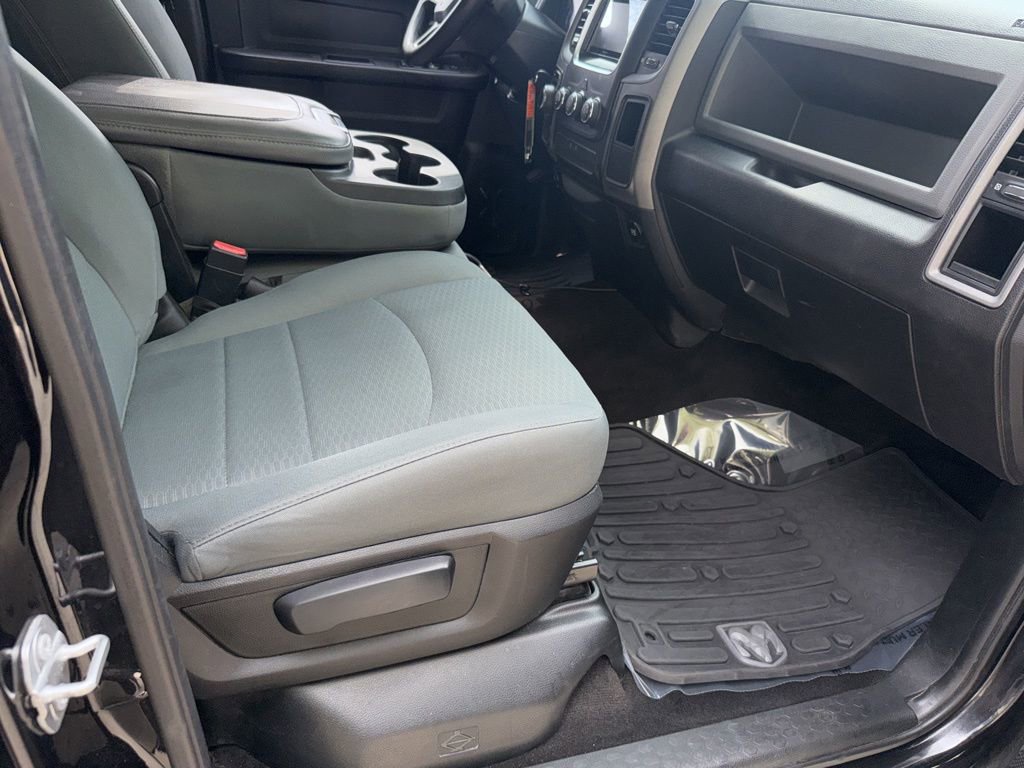 Used 2017 RAM 1500 Express image 17