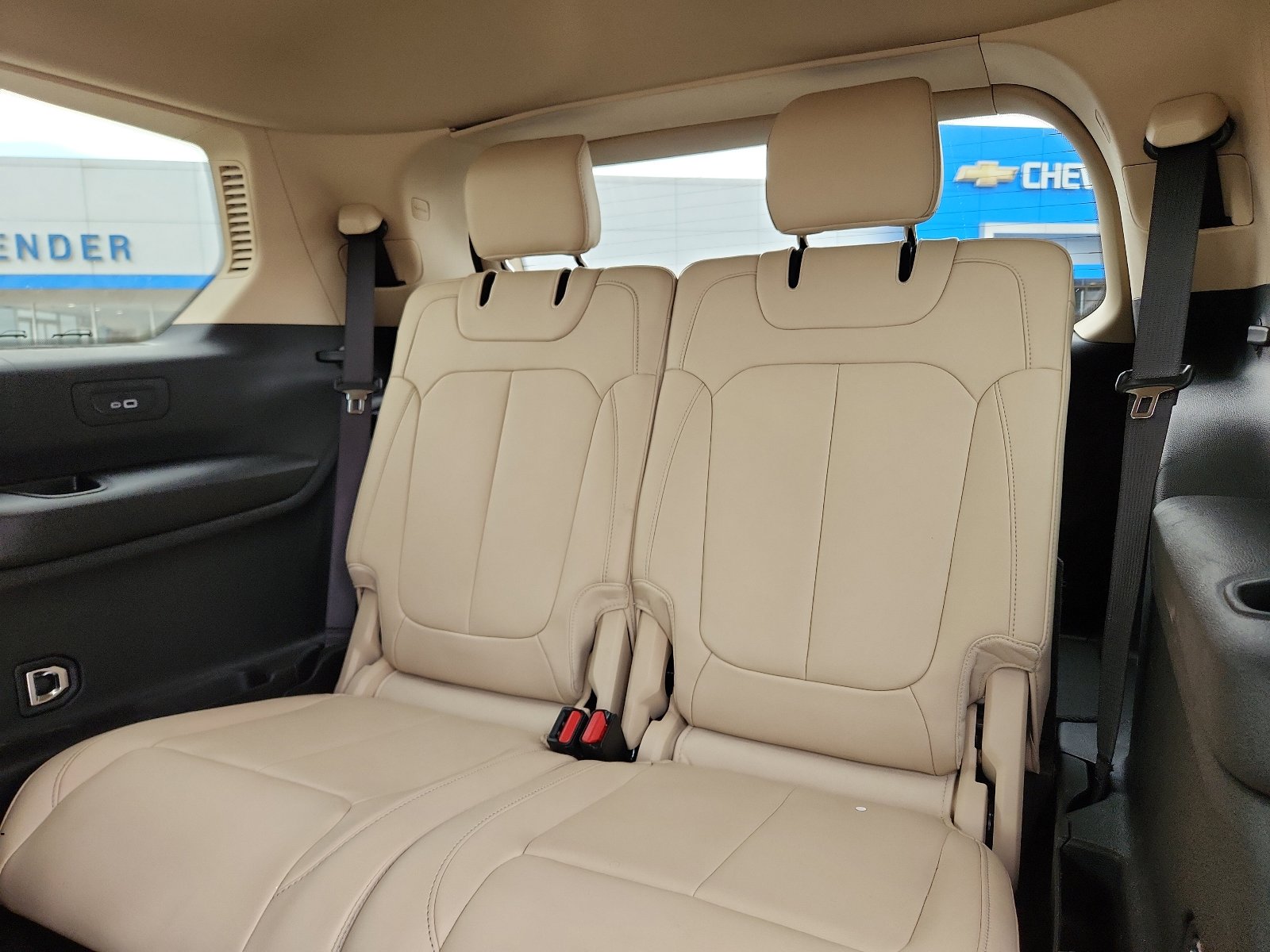 Used 2021 Jeep Grand Cherokee L Limited AWD/4WD image 9