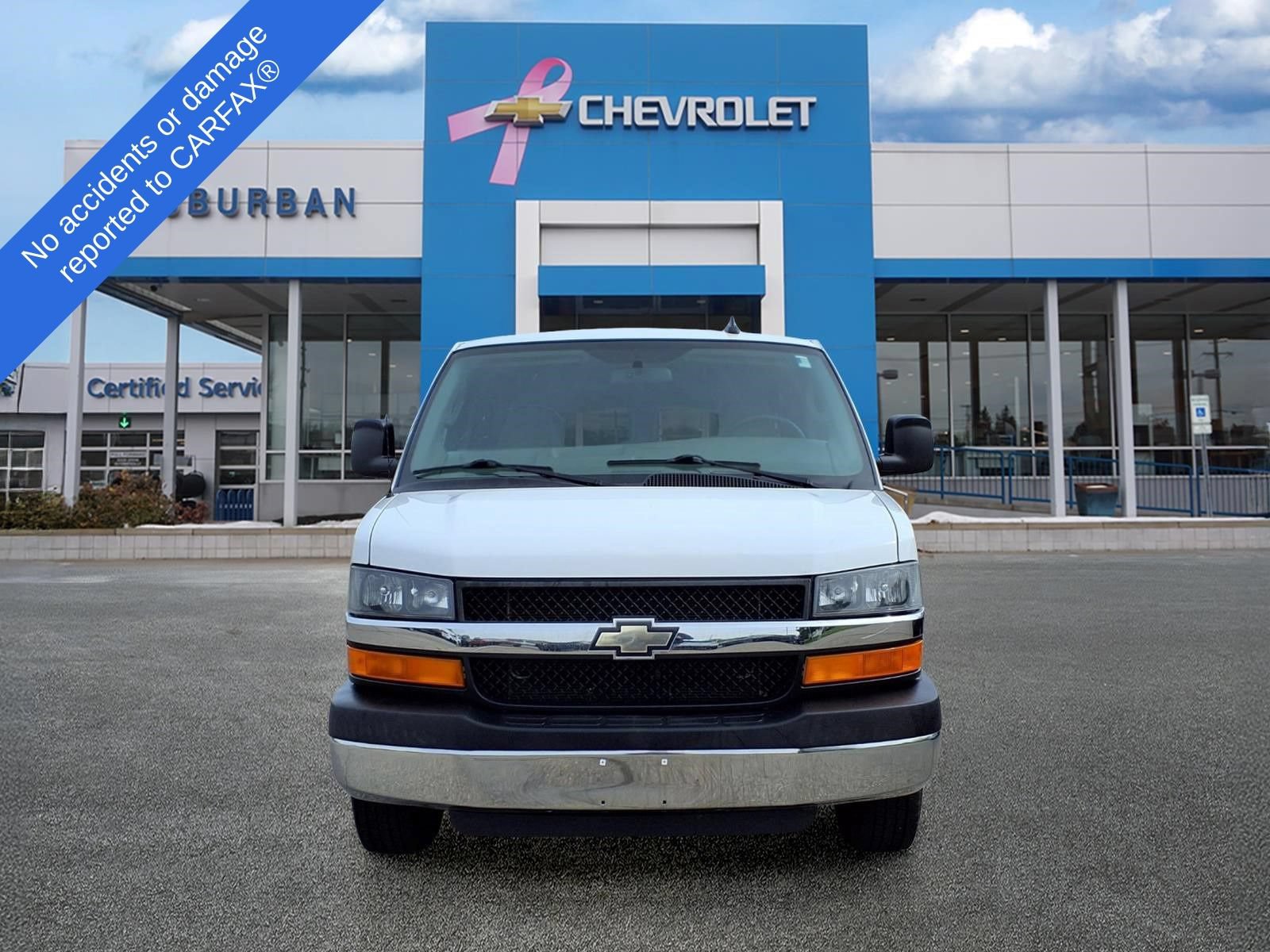 Used 2016 Chevrolet Express 3500 LT w/ LT Preferred Equipment Group RWD image 2