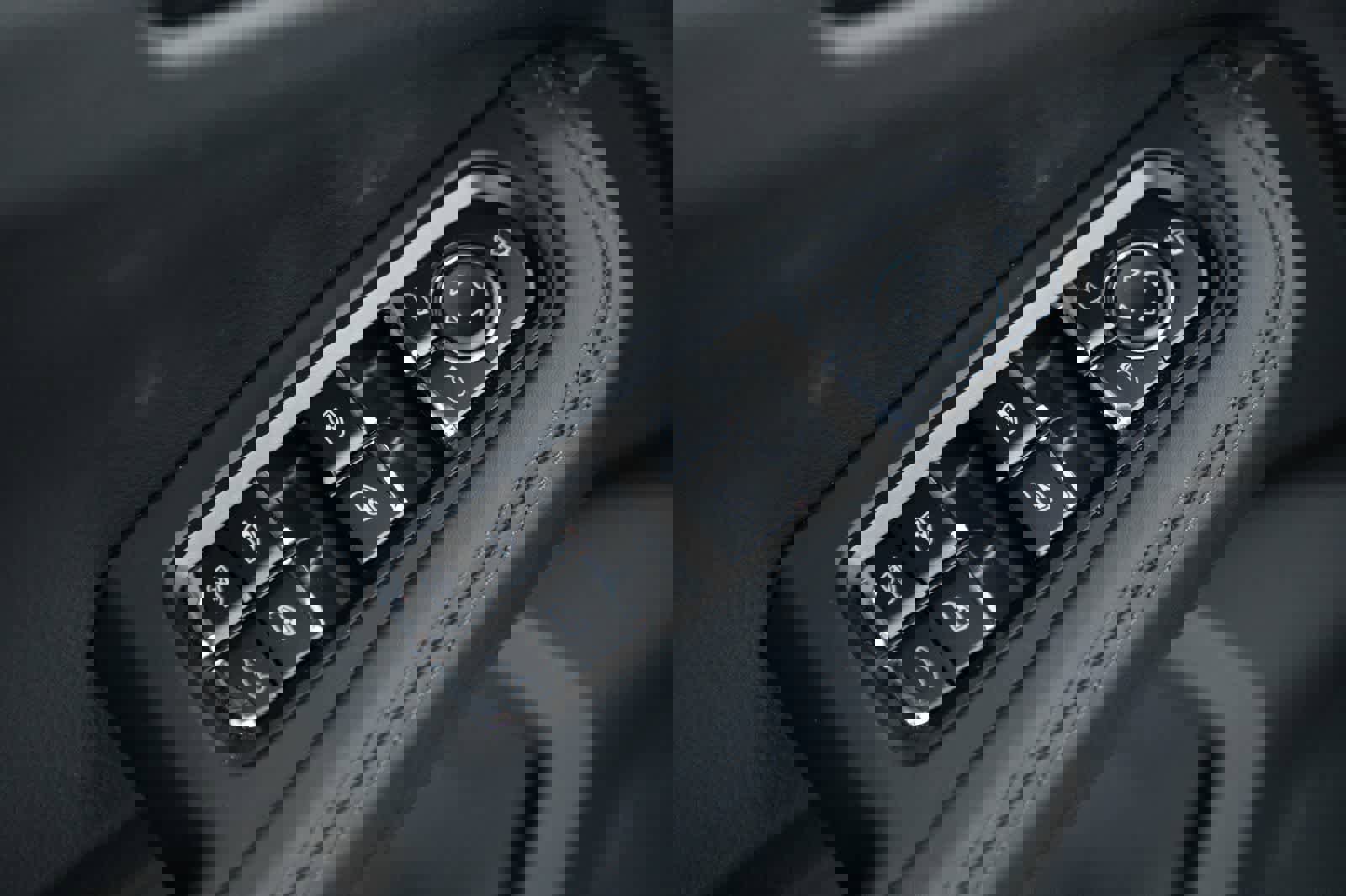 Certified 2026 Porsche Macan image 25