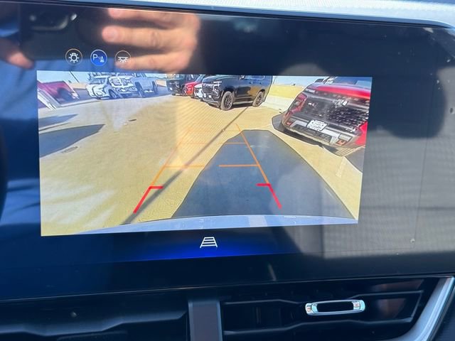 Used 2026 Chevrolet Equinox LT image 18