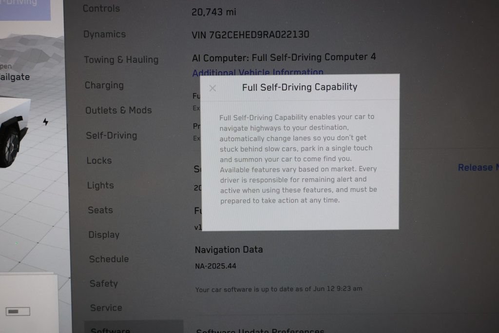 Used 2024 Tesla Cybertruck AWD Crew Cab image 12