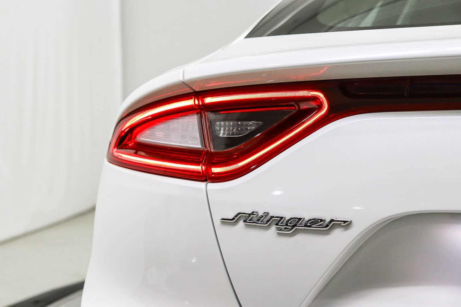 Used 2019 Kia Stinger Premium RWD image 11