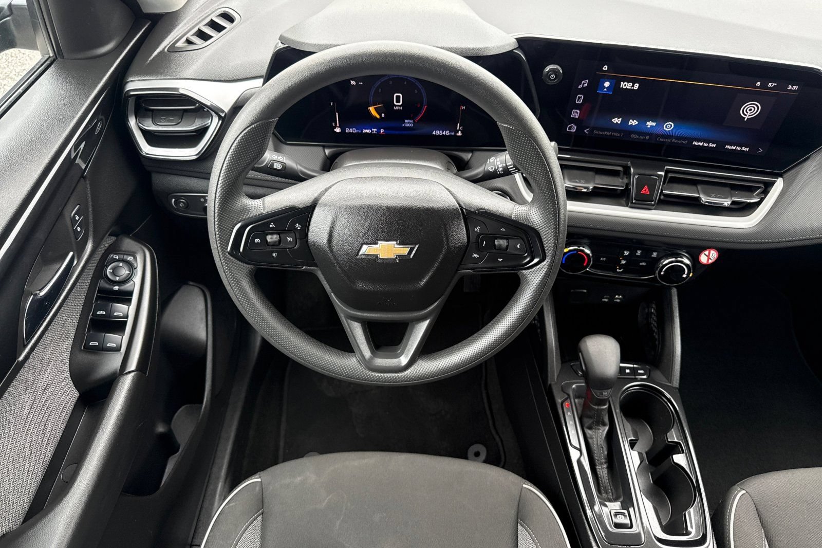 Used 2025 Chevrolet TrailBlazer LT AWD/4WD image 15
