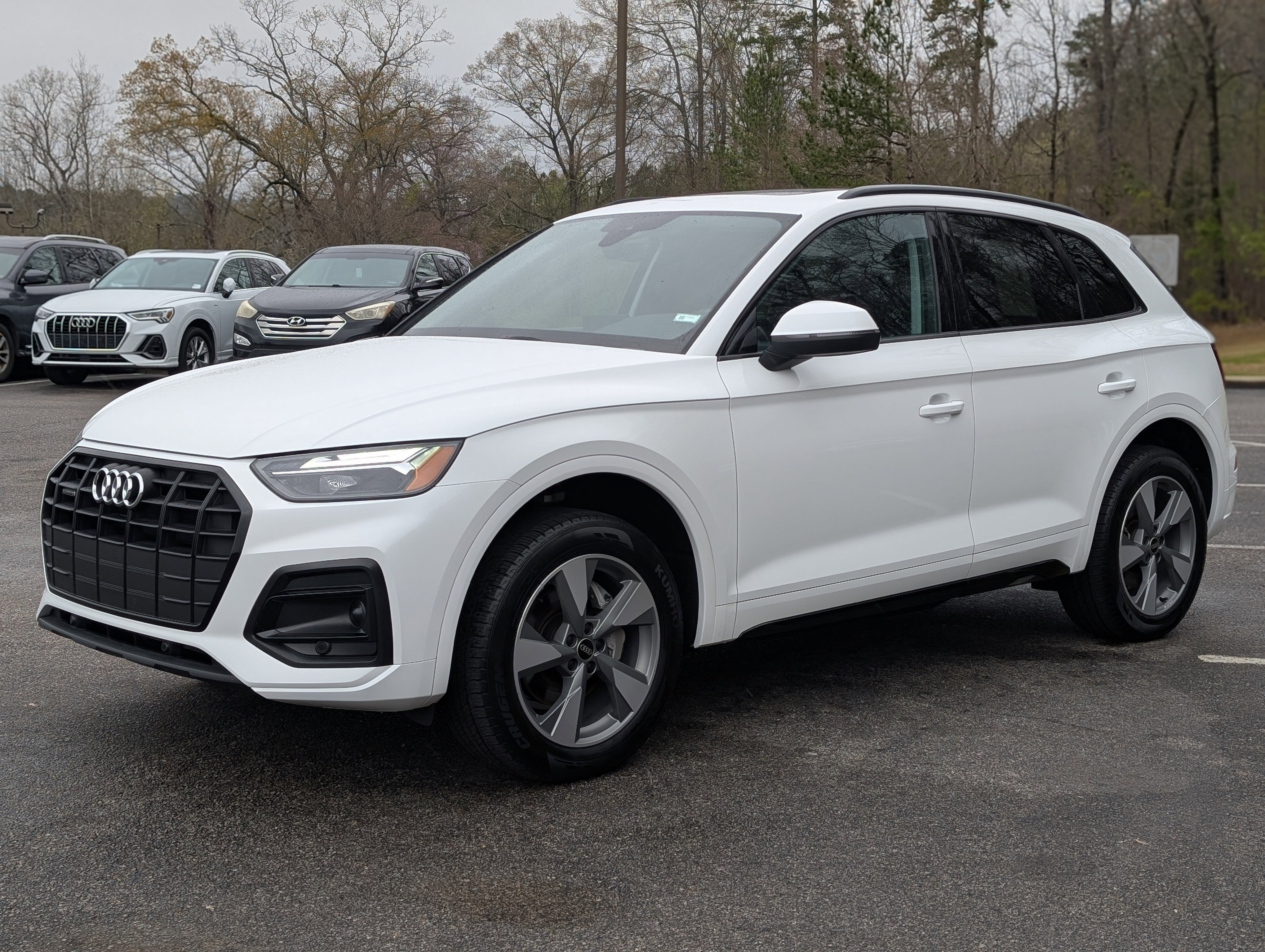 Used 2025 Audi Q5 Premium w/ Convenience Plus Package image 5