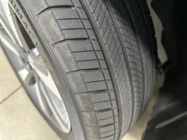 Certified 2025 Honda Pilot Touring image 30