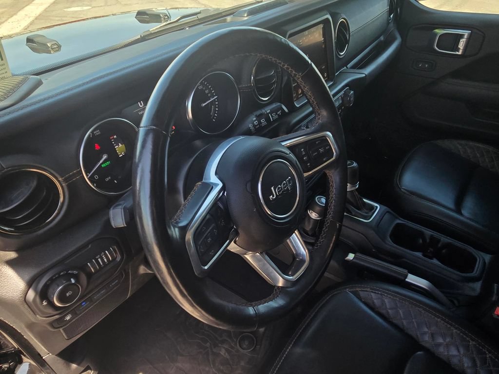 Used 2021 Jeep Wrangler Unlimited Sahara AWD/4WD image 14
