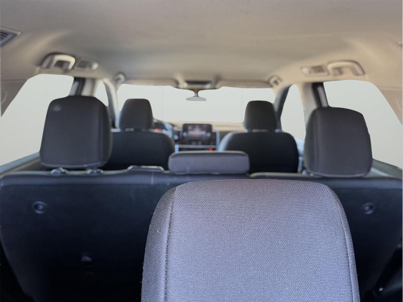 Used 2025 Nissan Pathfinder SV FWD image 30