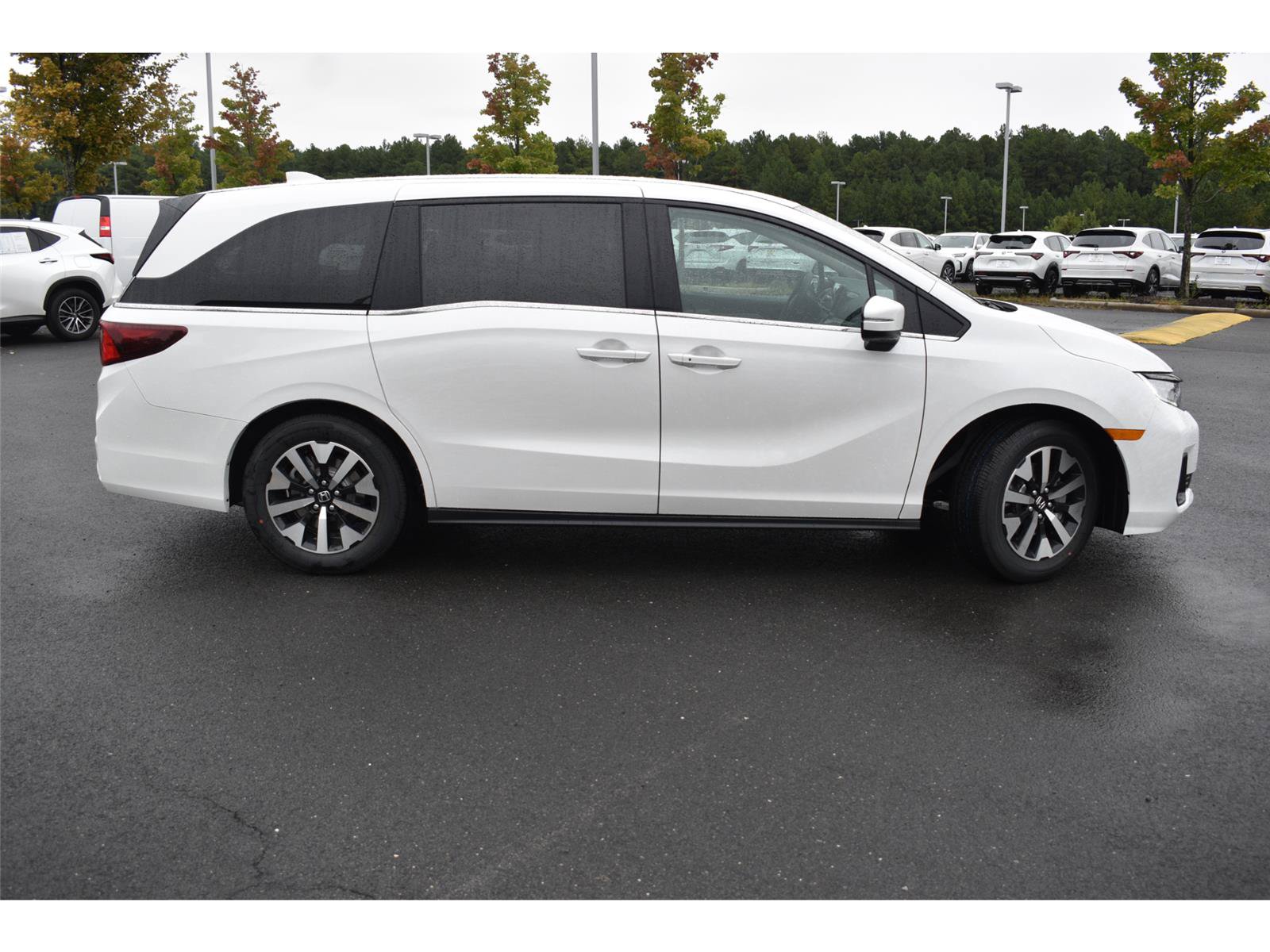 New 2027 Honda Odyssey EX-L image 8