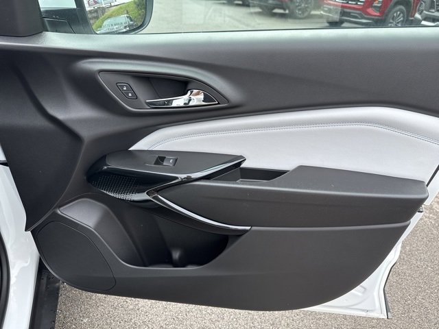 New 2026 Chevrolet Trax LT w/ Driver Confidence Package image 15