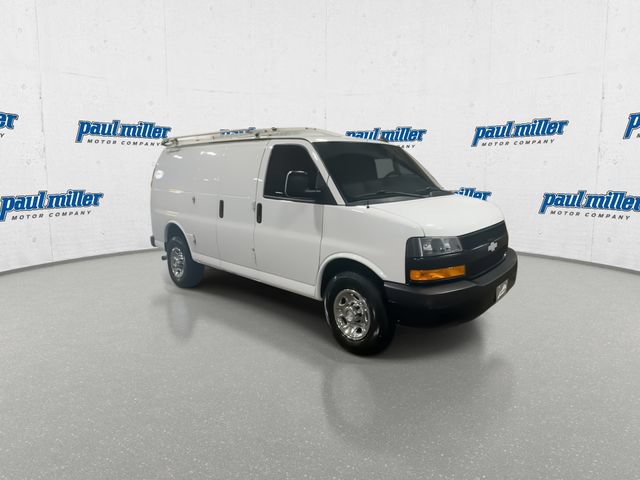 Used 2018 Chevrolet Express 2500 w/ Driver Convenience Package RWD image 13