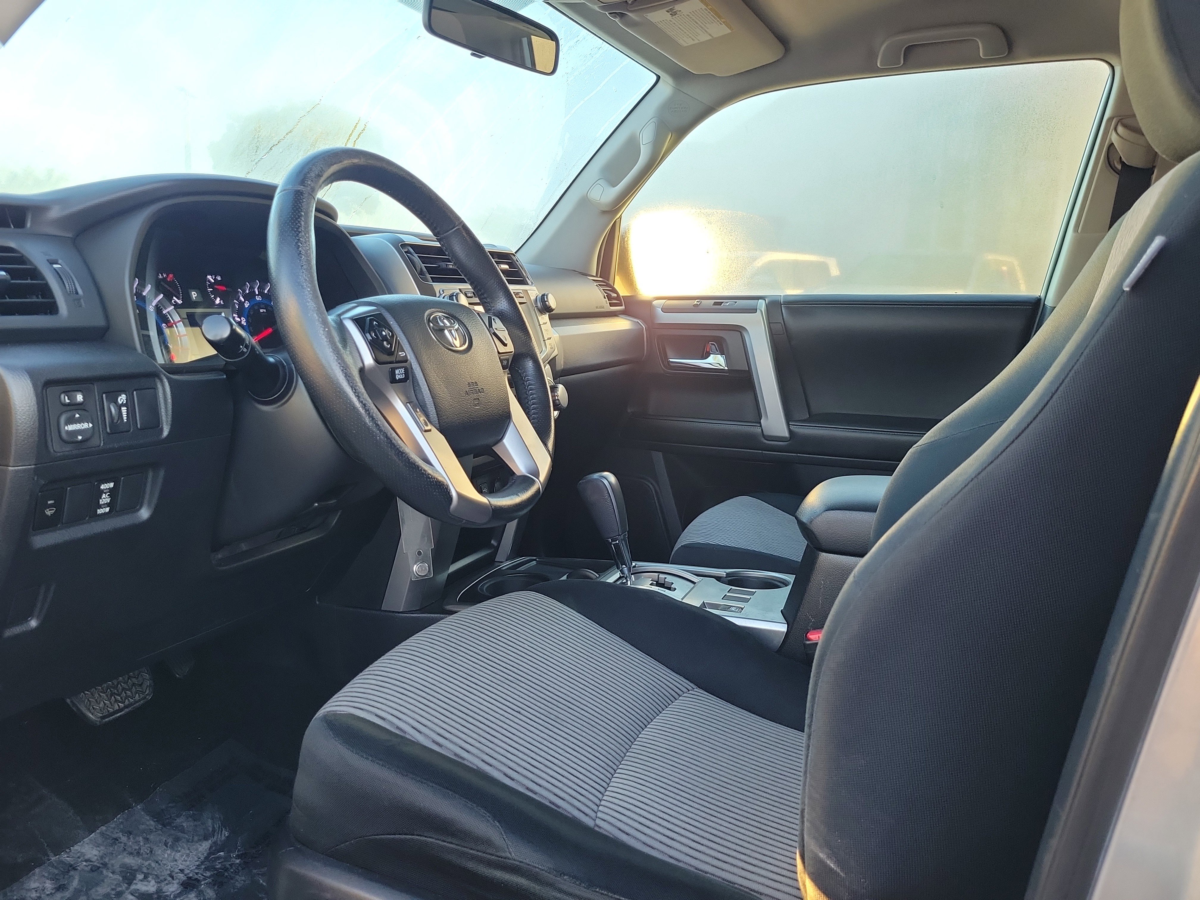 Used 2014 Toyota 4Runner SR5 image 12