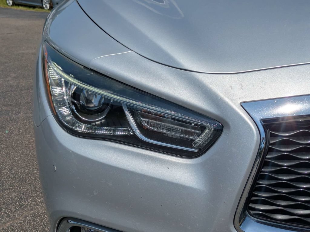 Used 2020 INFINITI QX60 Luxe w/ Essential Package FWD image 10