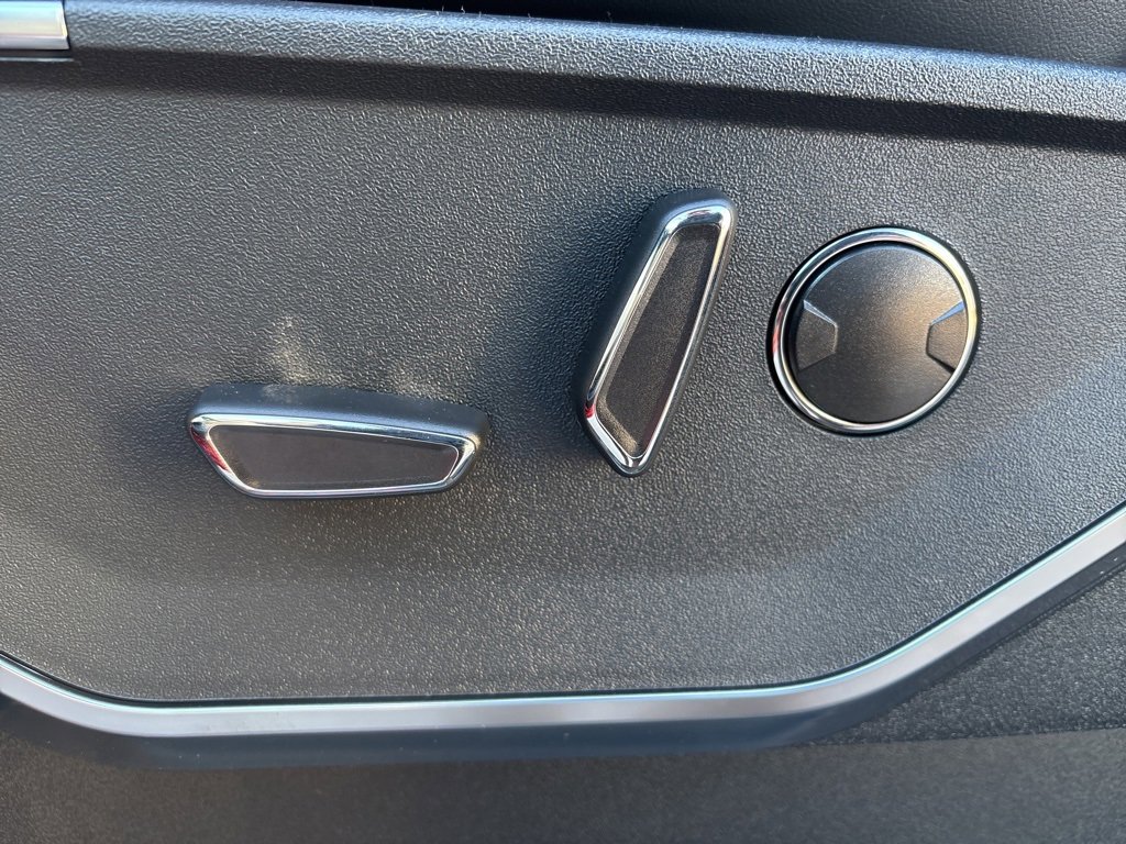 Used 2025 Ford F150 Raptor image 23