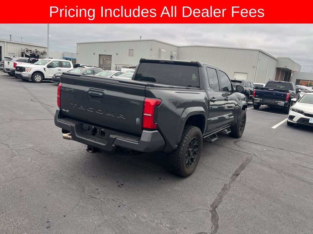 Used 2025 Toyota Tacoma SR5 AWD/4WD image 24